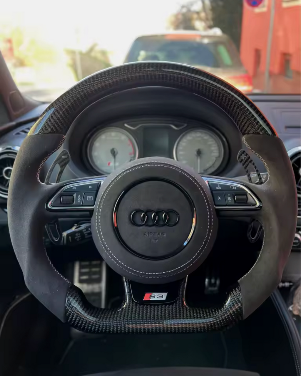 Audi carbon and alcantara steeringwheel with airbag